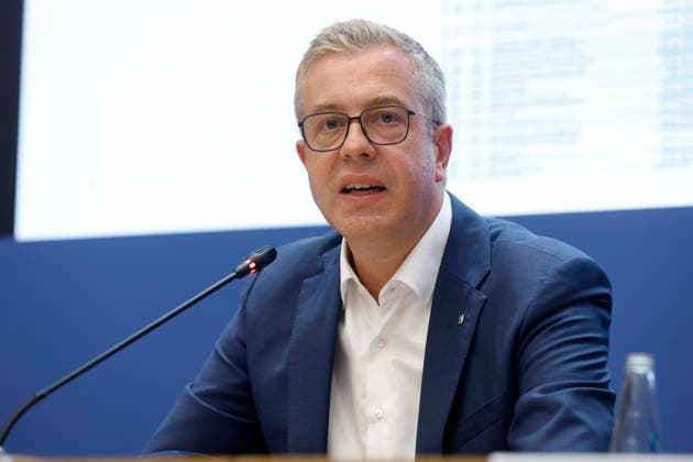 22.07.2025, Stefan Evers, Finanzsenator, zum Haushaltsplan 2026 2027, in der Pressekonferenz nach der Sitzung des Berliner Senat, PK im Roten Rathaus in Berlin, Senatspressekonferenz, Berlin Deutschland, Germany *** 22 07 2025, Stefan Evers, Senator for Finance, on the 2026 2027 budget, in the press conference after the meeting of the Berlin Senate, PK in the Rotes Rathaus in Berlin, Senate press conference, Berlin Germany, Germany