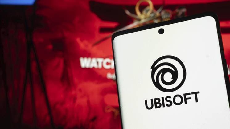 Ein Smartphone mit dem Ubisoft Logo vor einem leuchtend roten Hintergrund A smartphone with the Ubisoft logo in front of a bright red background Copyright: imageBROKER MdxMamunxMiah iblmia14278161.jpg