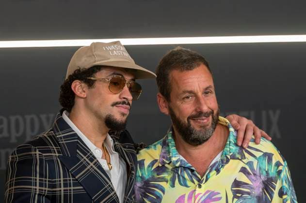 Netflix s Happy Gilmore 2 New York Premiere, New York, USA - 21 Jul 2025 (L-R) Bad Bunny and Adam Sandler attend Netflix s Happy Gilmore 2 New York Premiere at Jazz at Lincoln Center. New York United States Copyright: xRonxAdarx xSOPAxImagesx _radar_hg2_20250721_21021