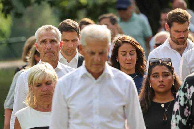 14-arsmarkering for terrorangrepet 22. juli 2011 Utoya 20250722. Finansminister Jens Stoltenberg (Ap) og Arbeids- og inkluderingsminister Tonje Brenna (Ap) under minnemarkeringen pa Utoya 14 ar etter terrorangrepet 22. juli 2011. Foto: Jan Langhaug NTB Utoya Norge 0gYmRE0Aa14 EDITORIAL USE ONLY Ref:_POL0gYmRE0Aa14.jpg *** 14 year commemoration for the terrorist attack 22 July 2011 Utoya 20250722 Minister of Finance Jens Stoltenberg Ap and Minister of Labor and Social Inclusion Tonje Brenna Ap during the commemoration on Utoya 14 years after the terrorist attack 22 July 2011 Photo Jan Langhaug NTB Utoya Norway 0gYmRE0Aa14 EDITORIAL USE ONLY Ref POL0gYmRE0Aa14 jpg  Copyright: xJanxLanghaugx xNTBx
