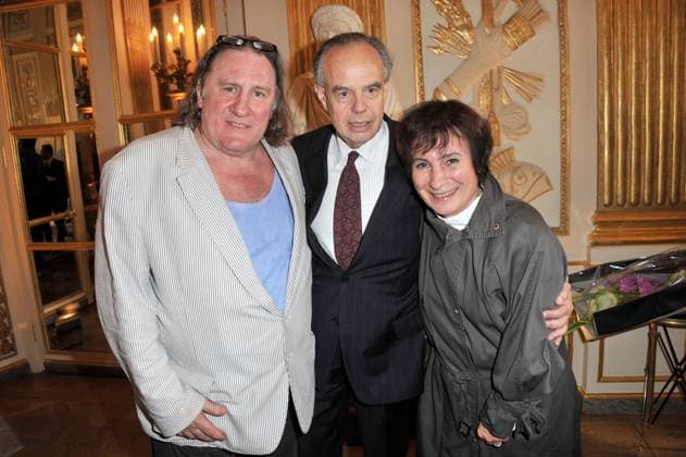 GERARD DEPARDIEU, FREDERIC MITTERRAND & MARIE PAULE BELLE - REMISE DU PRIX BARBARA AU MINISTERE DE LA CULTURE . Guillaume Gaffiot Bestimage PARIS France *** GERARD DEPARDIEU, FREDERIC MITTERRAND MARIE PAULE BELLE PRESENTATION OF THE BARBARA PRIZE AT THE MINISTRY OF CULTURE Guillaume Gaffiot Bestimage PARIS France  Copyright: xGuillaumexGaffiot BestimagexGuillaumexGaffiot Bestimagex