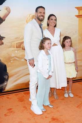 July 23, 2025, Los Angeles, California, USA: Pierre Perifel, Family at the Premiere of The Bad Guys 2 at the TCL Chinese Theatre IMAX Los Angeles USA - ZUMAg107 20250723_zep_g107_130 Copyright: xNinaxPrommerx