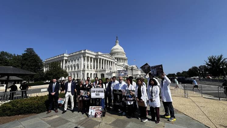 Doctors Against Genocide call on Trump administration to end starvation in Gaza WASHINGTON D.C., UNITED STATES - JULY 24: Doctors, nurses, and other medical professionals, alongside Representative Rashida Tlaib, gather at the House Triangle on Capitol Hill to also demand the removal of the US-Israeli-backed Gaza Humanitarian Foundation (GHF) in Washington D.C., United States on July 24, 2025. Doctors Against Genocide (DAG) on Thursday called on the Trump Administration to end the starvation and killing in the Gaza Strip. Yasin Ozturk Anadolu Washington D.C. United States. Editorial use only. Please get in touch for any other usage.  Copyright: x2025xAnadoluxYasinxOzturkx