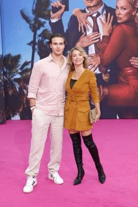 Jahvis Rahmoune und Tina Ruland bei der Die Nackte Kanone Film Premiere am 24.07.2025 im UCI Luxe in Berlin Die Nackte Kanone Filmpremiere