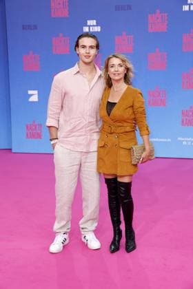 Jahvis Rahmoune und Tina Ruland bei der Die Nackte Kanone Film Premiere am 24.07.2025 im UCI Luxe in Berlin Die Nackte Kanone Filmpremiere