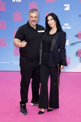 Imad Mardnli und Samia Mardnli bei der Die Nackte Kanone Film Premiere am 24.07.2025 im UCI Luxe in Berlin Die Nackte Kanone Filmpremiere