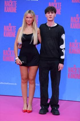 Wieke Langanke, Marlon Ress bei der Deutschlandpremiere des Kinofilms DIE NACKTE KANONE im UCI Luxe East Side Gallery in Berlin am 24.07.2025