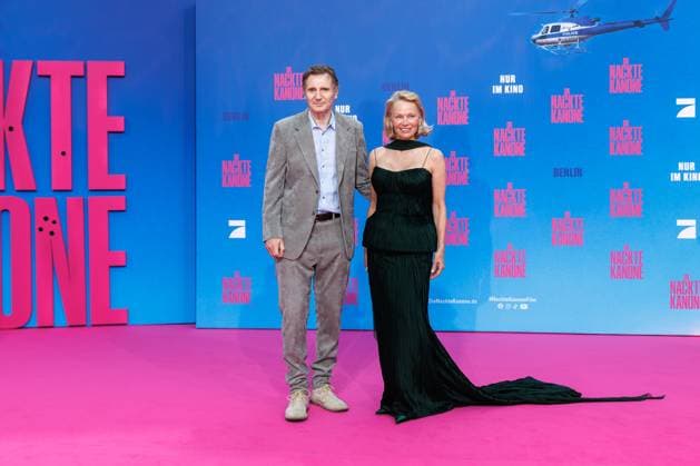 Premiere - Die Nackte Kanone Liam Neeson und Pamela Anderson bei der Deutschlandpremiere von Die Nackte Kanone im UCI Luxe East Side Gallery Kino am 24.07.2025 in Berlin. Copyright: xEventpressxKochanx