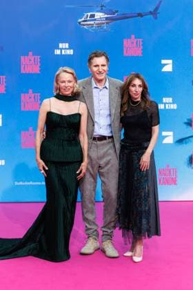 Premiere - Die Nackte Kanone Pamela Anderson, Liam Neeson und Erica Huggins bei der Deutschlandpremiere von Die Nackte Kanone im UCI Luxe East Side Gallery Kino am 24.07.2025 in Berlin. Copyright: xEventpressxKochanx