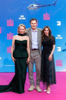 Premiere - Die Nackte Kanone Pamela Anderson, Liam Neeson und Erica Huggins bei der Deutschlandpremiere von Die Nackte Kanone im UCI Luxe East Side Gallery Kino am 24.07.2025 in Berlin. Copyright: xEventpressxKochanx