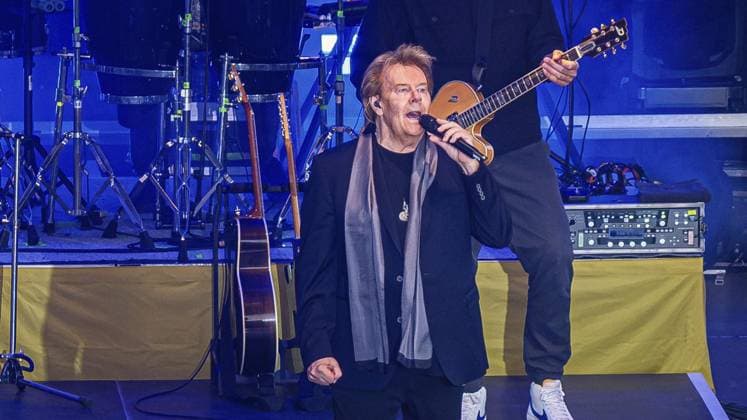 RECORD DATE NOT STATED Howard Carpendale in Gelsenkirchen ** NUR FÜR REDAKTIONELLE ZWECKE ** EDITORIAL USE ONLY **<p>Konzert Howard Carpendale im Gelsenkirchener Amphitheater am Donnerstag, 24. Juli 2025 in Gelsenkirchen.¨ Deutschland NRW Gelsenkirchen Copyright: ChristophxWojtyczka *** Howard Carpendale in Gelsenkirchen FOR EDITORIAL PURPOSES ONLY p Concert Howard Carpendale at the Gelsenkirchen Amphitheater on Thursday, July 24, 2025 in Gelsenkirchen ¨ Germany NRW Gelsenkirchen Copyright ChristophxWojtyczka Copyright: ChristophxWojtyczka doc81nh14e7jo9b5w9ycin ,EDITORIAL USE ONLY