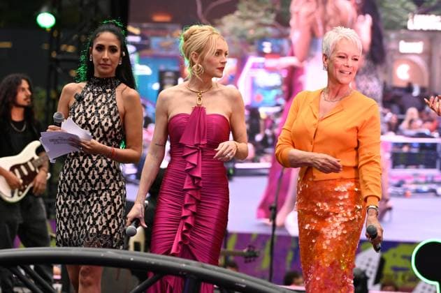 July 24, 2025, Mexico City, Ciudad de Mexico, Mexico: Lindsay Lohan and Jamie Lee Curtis are interview during the purple carpet for Freakier Friday movie at Cinepolis Toreo Parque Central. on July 24, 2025 in Mexico City, Mexico. Mexico City Mexico - ZUMAe321 20250724_zea_e321_056 Copyright: xCarlosxTischlerx