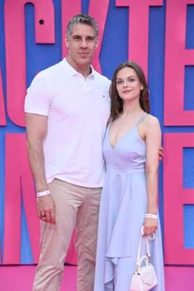 Nadja Gallera mit Freund Mike bei der Premiere des Kinofilms Die nackte Kanone The Naked Gun im Kino UCI Luxe East Side Gallery. Berlin, 24.07.2025