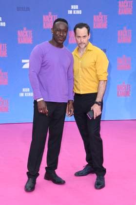 Jerry Kwarteng und Nico Birnbaum bei der Premiere des Kinofilms Die nackte Kanone The Naked Gun im Kino UCI Luxe East Side Gallery. Berlin, 24.07.2025