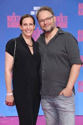 Ulrike Frank mit Ehemann Marc Schubring bei der Premiere des Kinofilms Die nackte Kanone The Naked Gun im Kino UCI Luxe East Side Gallery. Berlin, 24.07.2025