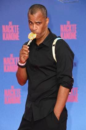 Patrice Bouedibela bei der Premiere des Kinofilms Die nackte Kanone The Naked Gun im Kino UCI Luxe East Side Gallery. Berlin, 24.07.2025