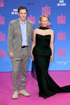 Liam Neeson und Pamela Anderson bei der Premiere des Kinofilms Die nackte Kanone The Naked Gun im Kino UCI Luxe East Side Gallery. Berlin, 24.07.2025