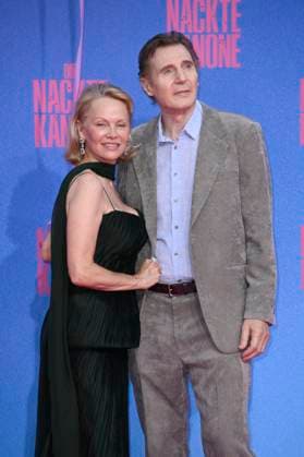 Pamela Anderson und Liam Neeson bei der Premiere des Kinofilms Die nackte Kanone The Naked Gun im Kino UCI Luxe East Side Gallery. Berlin, 24.07.2025