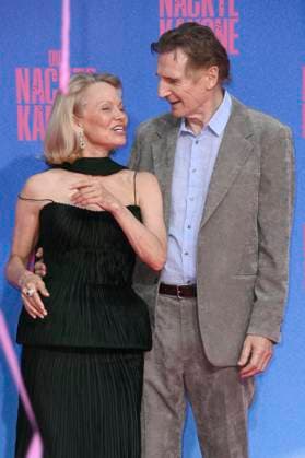 Pamela Anderson und Liam Neeson bei der Premiere des Kinofilms Die nackte Kanone The Naked Gun im Kino UCI Luxe East Side Gallery. Berlin, 24.07.2025