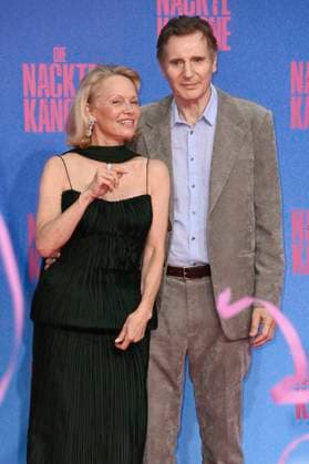 Pamela Anderson und Liam Neeson bei der Premiere des Kinofilms Die nackte Kanone The Naked Gun im Kino UCI Luxe East Side Gallery. Berlin, 24.07.2025