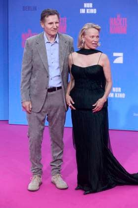 Liam Neeson und Pamela Anderson bei der Premiere des Kinofilms Die nackte Kanone The Naked Gun im Kino UCI Luxe East Side Gallery. Berlin, 24.07.2025