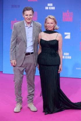 Liam Neeson und Pamela Anderson bei der Premiere des Kinofilms Die nackte Kanone The Naked Gun im Kino UCI Luxe East Side Gallery. Berlin, 24.07.2025