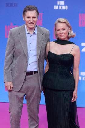 Liam Neeson und Pamela Anderson bei der Premiere des Kinofilms Die nackte Kanone The Naked Gun im Kino UCI Luxe East Side Gallery. Berlin, 24.07.2025
