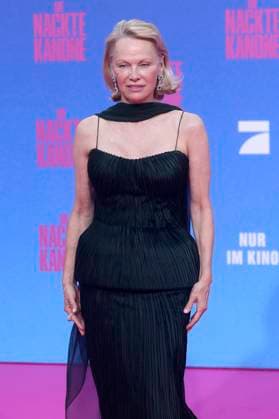 Pamela Anderson bei der Premiere des Kinofilms Die nackte Kanone The Naked Gun im Kino UCI Luxe East Side Gallery. Berlin, 24.07.2025