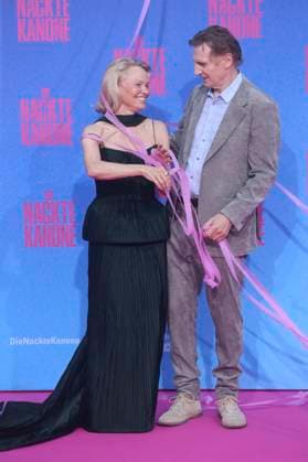 Pamela Anderson und Liam Neeson bei der Premiere des Kinofilms Die nackte Kanone The Naked Gun im Kino UCI Luxe East Side Gallery. Berlin, 24.07.2025