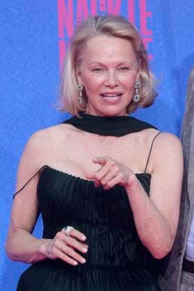 Pamela Anderson bei der Premiere des Kinofilms Die nackte Kanone The Naked Gun im Kino UCI Luxe East Side Gallery. Berlin, 24.07.2025