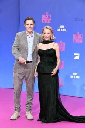 Liam Neeson und Pamela Anderson bei der Deutschlandpremiere von DIE NACKTE KANONE in Berlin am 24.07.2025