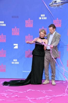 Pamela Anderson, Liam Neeson bei der Deutschlandpremiere von DIE NACKTE KANONE in Berlin am 24.07.2025