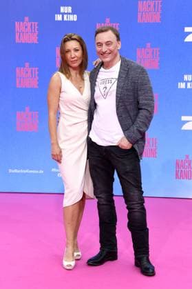 Monika Gossmann und Werner Daehn bei der Deutschlandpremiere von DIE NACKTE KANONE in Berlin am 24.07.2025