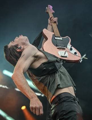 Marianas Trench Live At KDays 2025 Edmonton EDMONTON, CANADA JULY 23: Josh Ramsay, vocalist of Marianas Trench, a Canadian pop rock band from Vancouver, performs live during the K-Days Festival in Edmonton, Alberta, Canada, on July 23, 2025. Edmonton Canada  Copyright: xArturxWidakx originalFilename: widak-marianas250723_npDlT.jpg