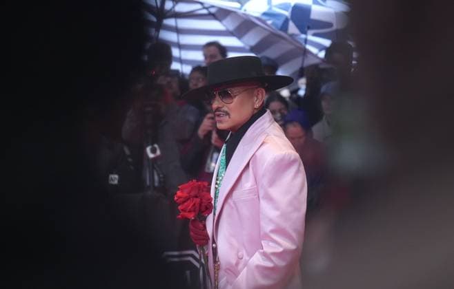 Celebrities head to The Met Gala: Departures from The Mark Hotel NEW YORK CITY, US - MAY 05, 2025: Willy Chavarria is seen departing from the Mark Hotel for the 2025 Met Gala: Superfine: Tailoring Black Style at the Metropolitan Museum of Art on May 5, 2025 in New York, United States. Celebrities including Usher, Cardi B, Nicki Minaj, Anna Vintour, Tommy Hilfiger, Jenna Ortega, Pharrell Williams, Chris Rock, Louise Camuto Grieder, Daniel Grieder, Julia Carey, James Corden, Jeff Goldblum, Kerry Washington, Cynthia Erivo, Ashley Graham and Doechii leave New York s luxury Mark Hotel before the 2025 Met Gala, Superfine: Tailoring Black Style at the Metropolitan Museum of Art on Monday, May 05, in New York City, United States. New York Unite Copyright: x2025xAnadoluxSelcukxAcarx