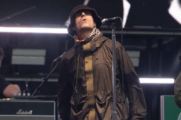Oasis Perform at Wembley Stadium, London, UK Liam Gallagher of Oasis performs on their first show at Wembley Stadium, London, England, UK on Friday 25 July 2025., Credit:Justin Ng Avalon UK, England, London, Wembley Stadium  Copyright: xJustinxNgx xAvalonx 1025718943
