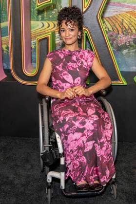 Marissa Bode bei der 11. jährlichen Her Universe Fashion Show auf der San Diego Comic-Con International 2025 im Manchester Grand Hyatt. San Diego, 24.07.2025