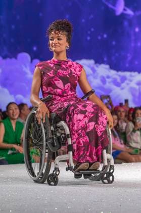 Marissa Bode bei der 11. jährlichen Her Universe Fashion Show auf der San Diego Comic-Con International 2025 im Manchester Grand Hyatt. San Diego, 24.07.2025