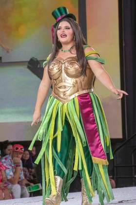 Model bei der 11. jährlichen Her Universe Fashion Show auf der San Diego Comic-Con International 2025 im Manchester Grand Hyatt. San Diego, 24.07.2025
