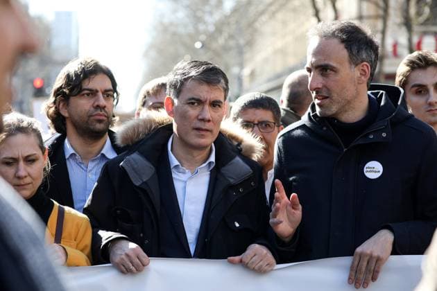 Olivier Faure, secrétaire général du Parti Socialiste et Raphaël Glucksmann, candidat aux élections européennes, à la tête d une liste de rassemblement de la gauche - Personnalités politiques lors de la manifestation La Marche du Siècle à Paris. Le 16 mars 2019 Stéphane Lemouton Bestimage March of The Century to demand answers to climate change in Paris. On March 16, 2019 Paris France *** Olivier Faure, secretary general of the Socialist Party and Raphaël Glucksmann, candidate in the European elections, at the head of a list to bring the left together Political personalities at the La Marche du Siècle event in Paris March 16, 2019 Stéphane Lemouton Bestimage March of The Century to demand answers to climate change in Paris On March  Copyright: xStephanexLemoutonx xBestimagexStephanexLemoutonx xBestimagex