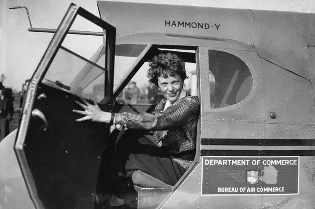 Amelia Earhart Aviation Pioneer November 17, 1936, Washington, District of Columbia, USA: AMELIA EARHART after appearing before a Senate Committee on air safety in 1936, Amelia took off in the Department of Commerce new safety plane for a flight over Washington D.C. Earhart in a Stearman Hammond Y-1 with the US Department of Commerce s Bureau of Air Commerce Logo. Copyright: xGlobexPhotosx