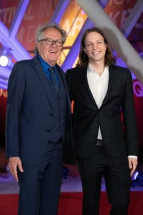 Geoffrey Rush, guest - R.Redford reçoit le prix d honneur récompensant l ensemble de sa carrière au 18ème Festival International du Film de Marrakech le 06 décembre 2019. Romual Maigneux Bestimage Arrivals at the tribute to Robert Redford during the 18th Marrakech International Film Festival on December 06, 2019 in Marrakech, Morocco. Marrakech Maroc *** Geoffrey Rush, guest R Redford receives the lifetime achievement award at the 18th Marrakech International Film Festival on December 06, 2019 Romual Maigneux Bestimage Arrivals at the tribute to Robert Redford during the 18th Marrakech International Film Festival on December 06, 2019 in Marrakech, Morocco Marrakech Maroc  Copyright: xRomualdxMeigneuxx xBestimagexRomualdxMeigneuxx xBestimagex