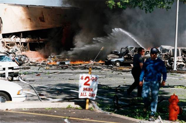 Oklahoma City Bombing April 19, 1995 April 2015 - File - On April 19, 1995, a truck-bomb explosion outside the Alfred P. Murrah Federal Building in Oklahoma City, Oklahoma, left 168 people dead and hundreds more injured. The blast was set off by anti-government militant Timothy McVeigh, who in 2001 was executed for his crimes. His co-conspirator Terry Nichols received life in prison. Pictured - Apr 19, 1995 - Oklahoma City, Oklahoma, U.S - Burning cars and destruction outside the Murrah Building. Copyright: xCharlesxPorterxIVx