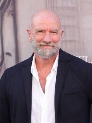 28 July 2025 . Los Angeles, California - Graham Mctavish At Outlander: Blood of my Blood Premiere Event held at DGA Theater Complex in Los Angeles. Los Angeles USA - ZUMAa123 20250728_zaa_a123_052 Copyright: xFSx