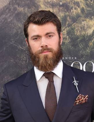 Outlander Blood of My Blood Premiere - LA Sam Retford At The Outlander: Blood of my Blood Premiere Event At DGA Theater Complex , In Los Angeles CA, USA on July 28, 2025. Photo by Fati S ABACAPRESS.COM Los Angeles CA United States  Copyright: xFatixSadou ABACAPRESS.COMx
