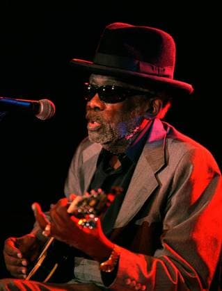 Sacramento Bee Image Archive Blues legend, John Lee Hooker, performs at the Jackson Rancheria in Jackson, CA. For story on entertainment at Indian gaming casinos in the area. 11 4 00 (Sacramento Bee Jose M. Osorio) 933 The Sacramento Bee ZUMA Press Sacramento CA USA Copyright: xJosexM.xOsoriox