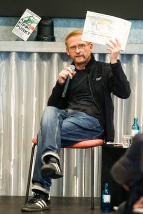 Buchpremiere von Am Kippunkt. Wo das Klima zu kollabieren droht und wie wir uns noch retten können von Toralf Staud und Benjamin von Brackel Berlin, 29.7.2025 Toralf Staud bei der Buchpremiere von Am Kippunkt. Wo das Klima zu kollabieren droht und wie wir uns noch retten können in Berlin Berlin Copyright: xMatthiasxGränzdörferx