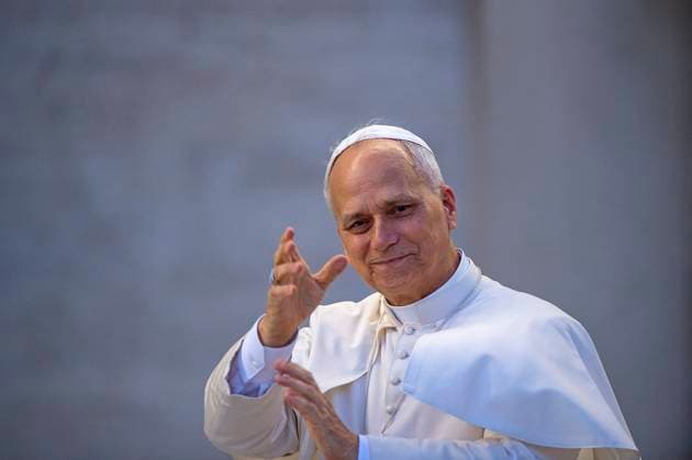 ITALY - POPE LEO XIV GREETS FAITHFUL IN ST PETER S SQUARE AT THE END OF A WELCOME MASS FOR THE YOUTH JUBILEE AT THE VATICAN - 2025 7 29 Italy, Rome, Vatican, 2025 7 29.Pope Leo XIV greets faithful in St. Peter s Square at the end of a welcome mass for the Youth Jubilee at the Vatican EDITORIAL USE ONLY - NO BOOKS Copyright: xALESSIAxGIULIANIx