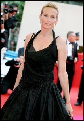 ESTELLE ESSEBAG-LEFEBURE - 60 EME FESTIVAL DE CANNES 2007 - MONTEE DES MARCHES DU FILM : WE OWN THE NIGHT. Guillaume Gaffiot Bestimage CANNES France *** ESTELLE ESSEBAG LEFEBURE 60 EME FESTIVAL DE CANNES 2007 WE OWN THE NIGHT Guillaume Gaffiot Bestimage CANNES France  Copyright: xGuillaumexGaffiot BestimagexGuillaumexGaffiot Bestimagex
