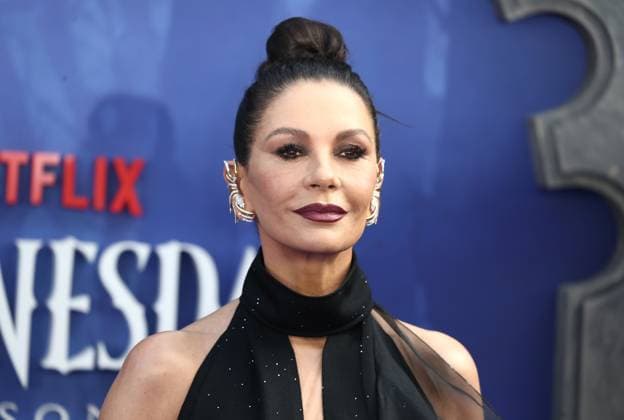 Wednesday Season 2, Part 1 world premiere in London Catherine Zeta-Jones at the global premiere of Wednesday Season 2, Part 1 at Central Hall in Westminster, London. London Central Hall Westminister UK Copyright: xFredxDuvalx